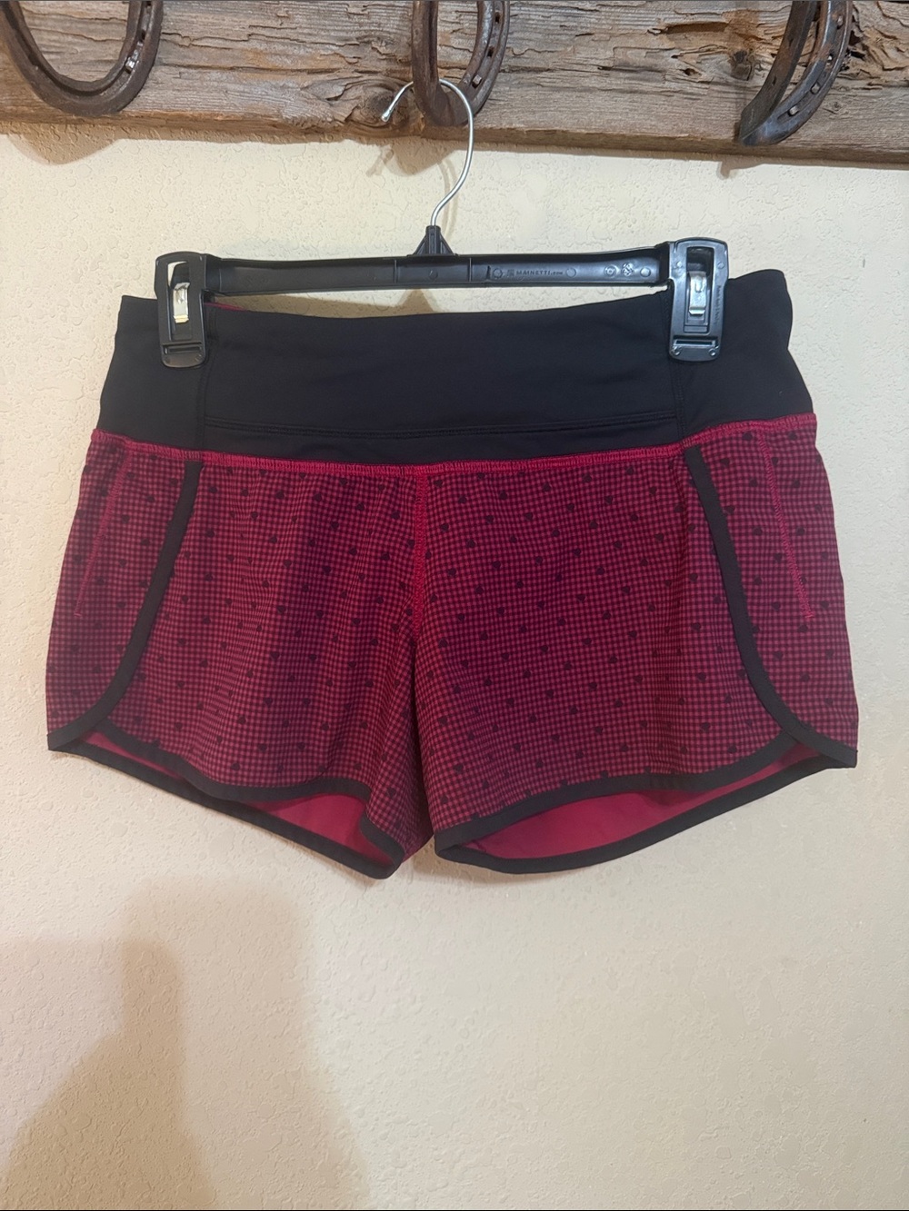 lululemon athletica Run Times Black Waist Maroon Patterned Athletic Shorts